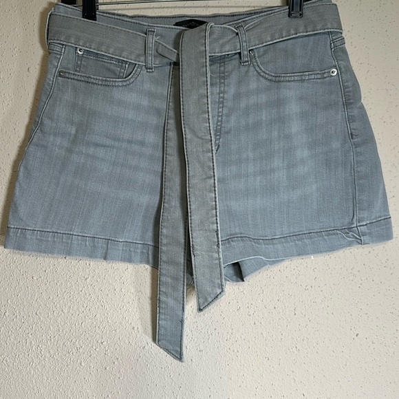 Banana Republic Gray Denim Jeans Tie High Waist Shorts Size 30 10P 10 Petite - Picture 1 of 14